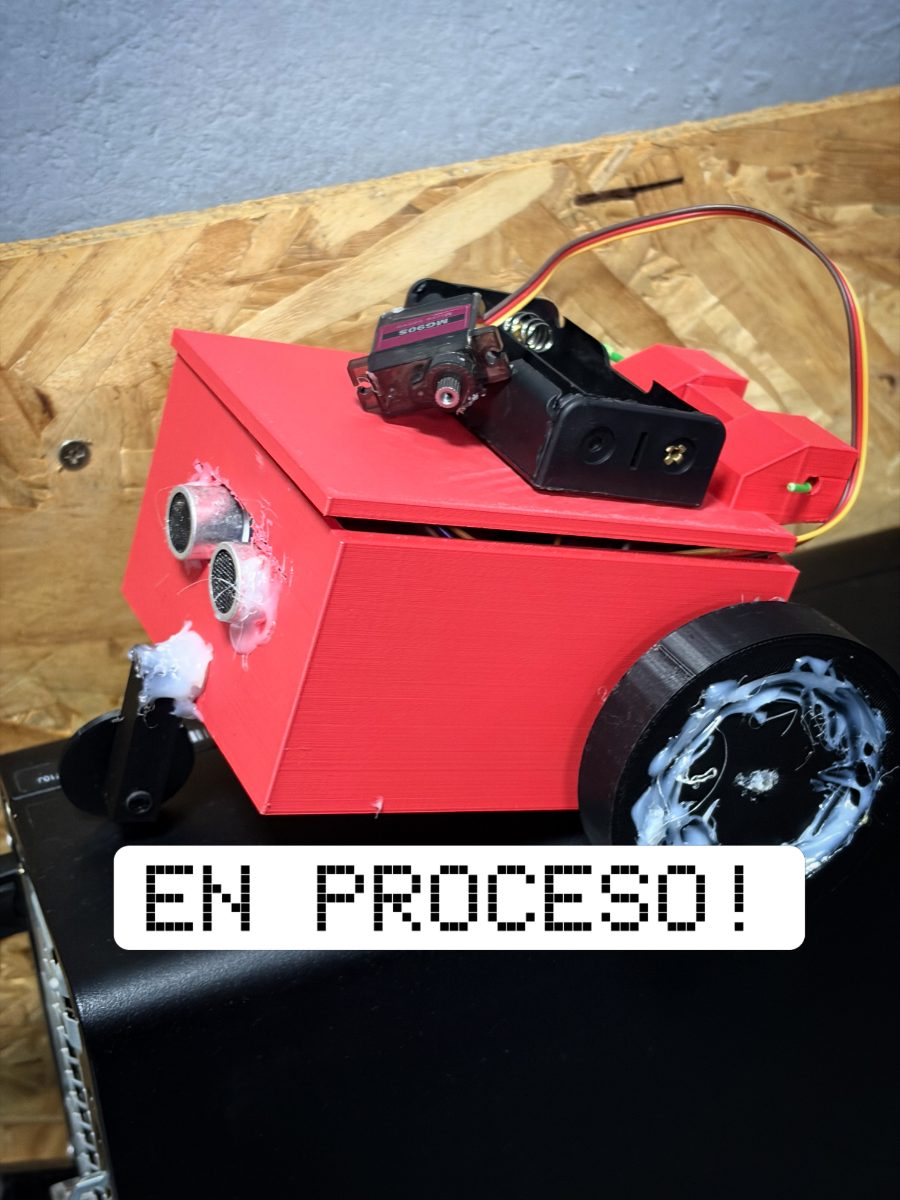 Vehículo con sensores y servo